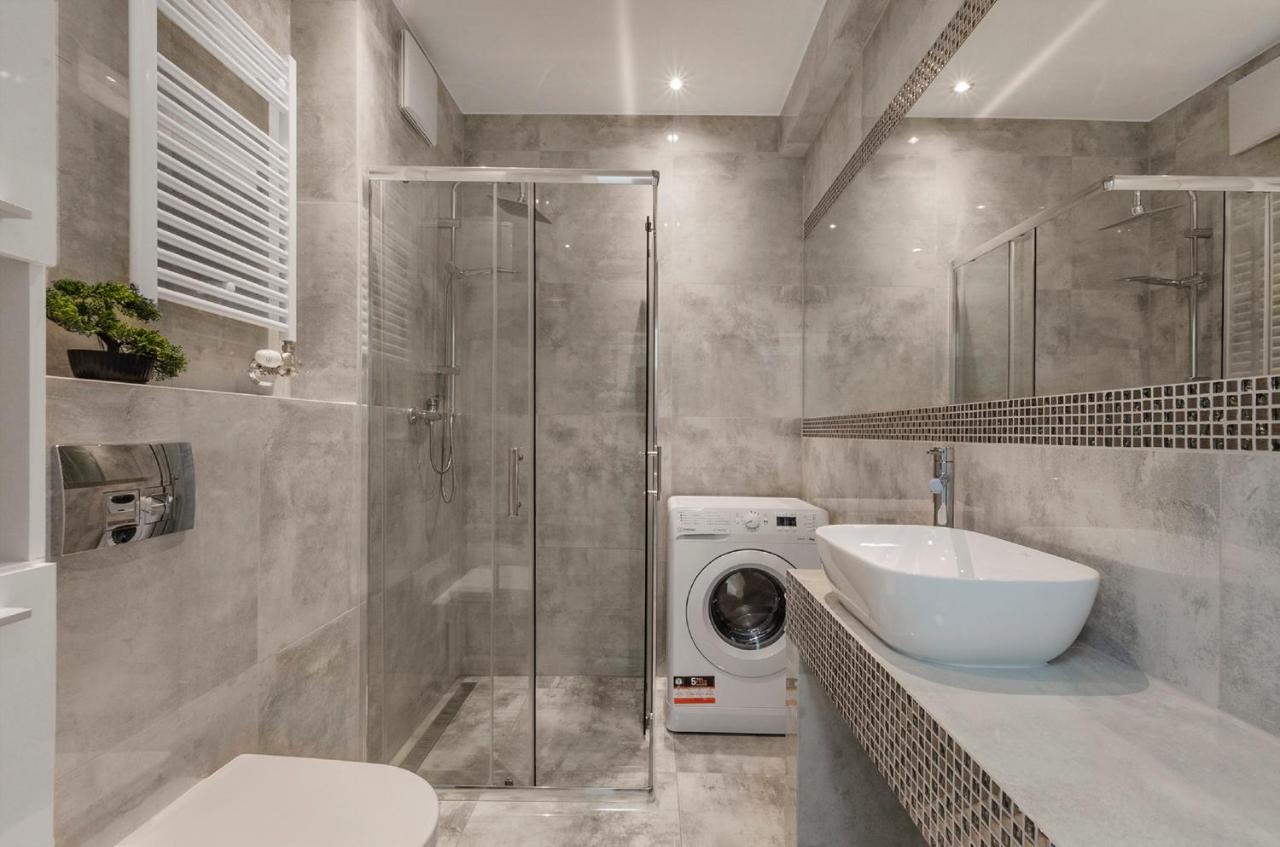 Lumina Apart Near Moniuszko Park Lodz 아파트 외부 사진